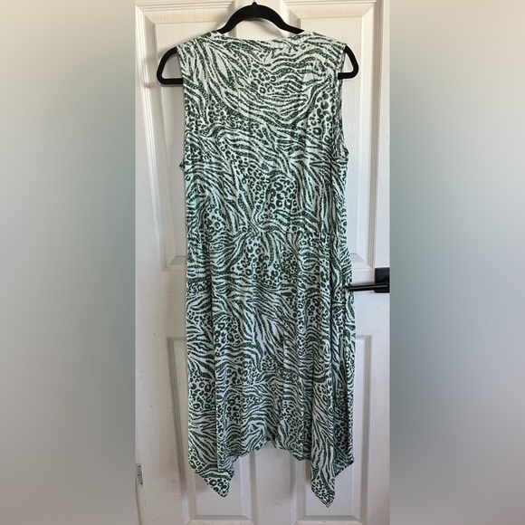 Light shift dress - Picture 3 of 3